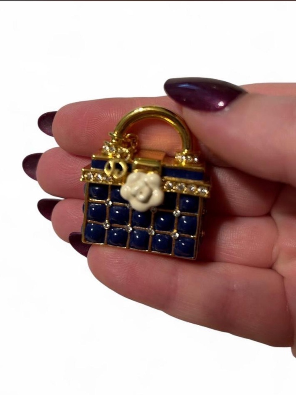 ✨ Vintage St. John Quilted Handbag Brooch Pin ✨